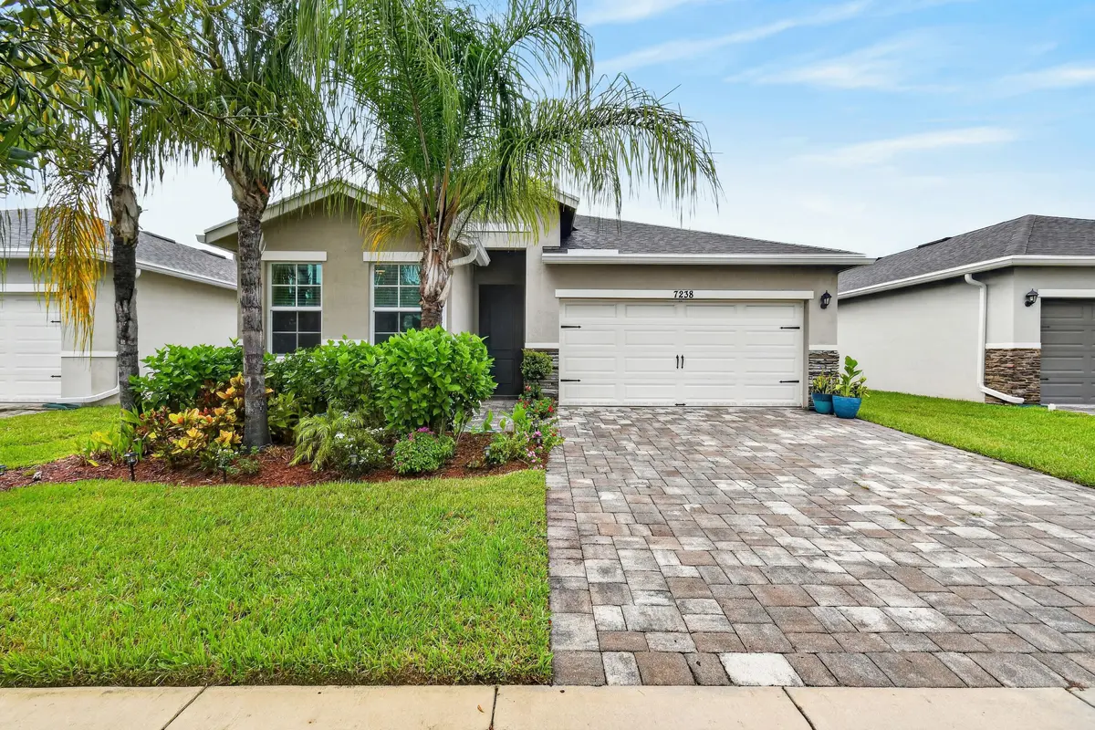 7238SEPineValleyCt(2) at 7238 SE Pine Valley Court, Hobe Sound