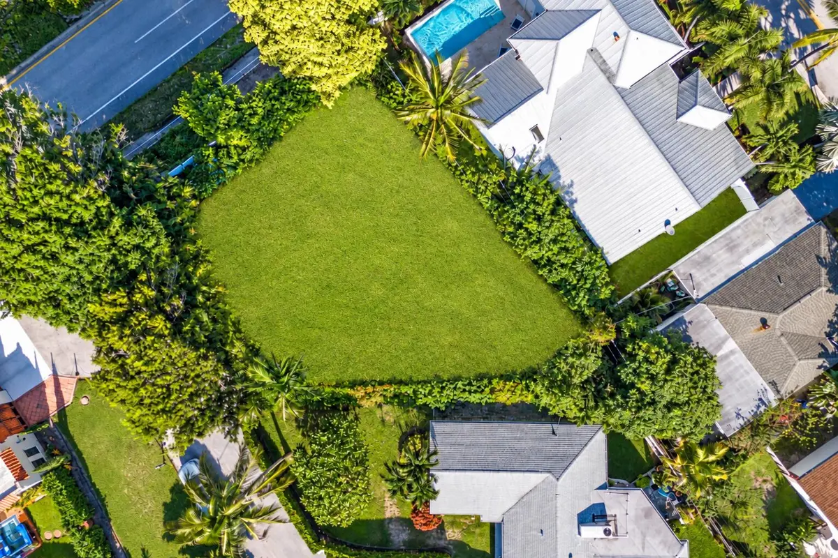 94D11C96-FFF1-4104-8C57-A7A9DF29D282 at 491 NEPTUNE Road, Juno Beach
