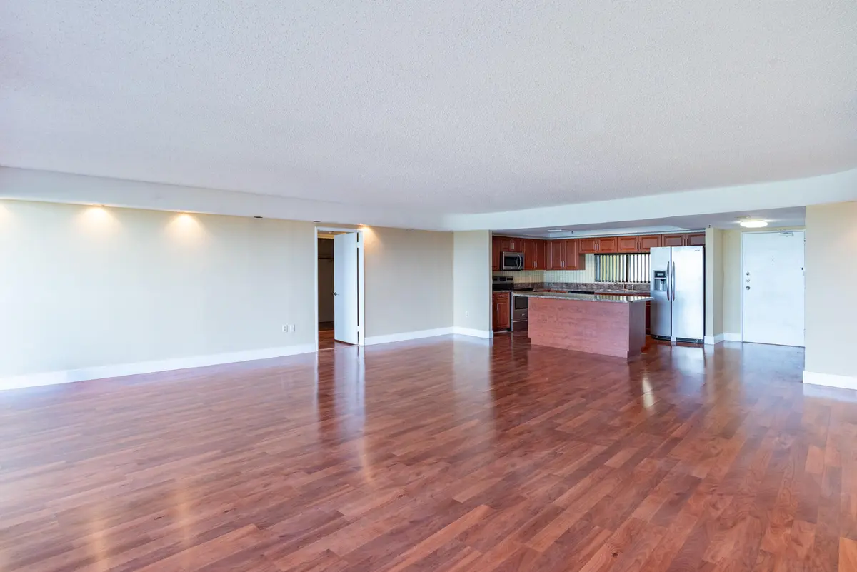 © Clark- 2480 Presidential Way 903-011 at 2480 PRESIDENTIAL Way 903, West Palm Beach