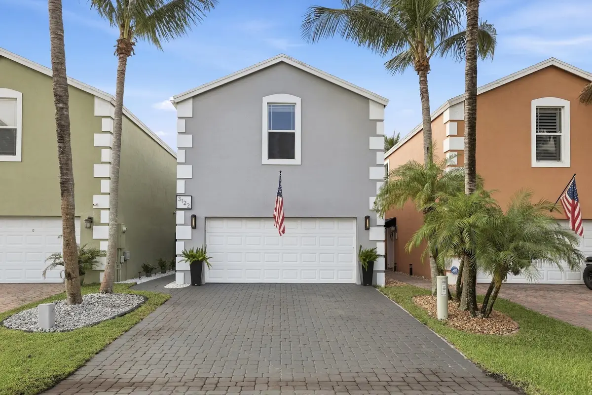 Front Exterior at 3122 Shelby Way, Palm Springs