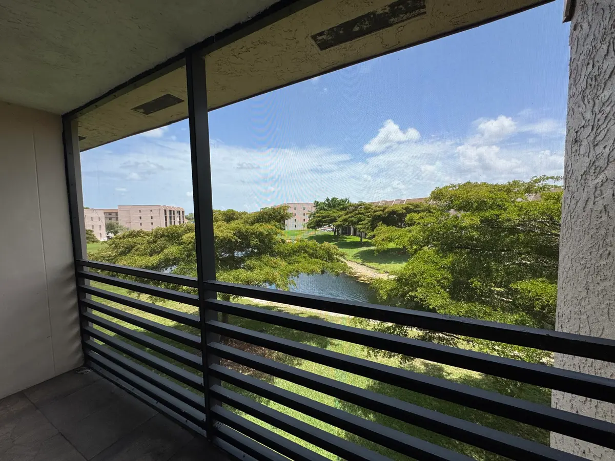 view at 10304 SUNRISE LAKES Boulevard 312, Sunrise