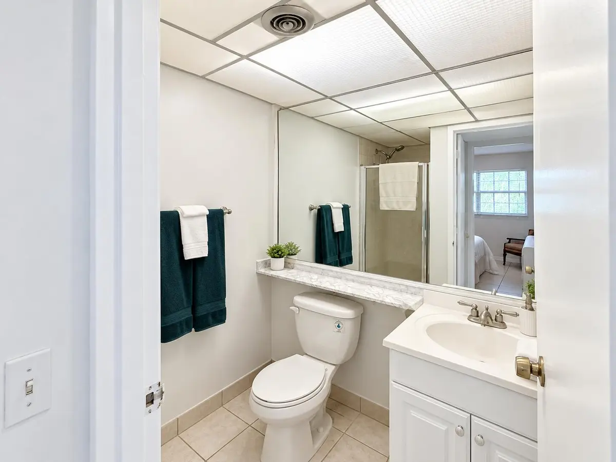 Bath at 173 Saxony D 173, Delray Beach