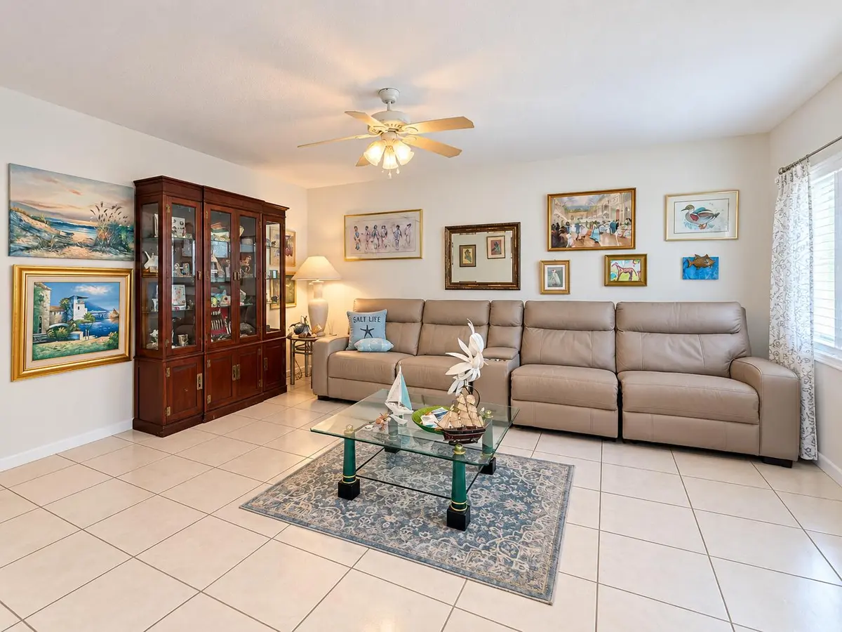 Living/Family at 173 Saxony D 173, Delray Beach