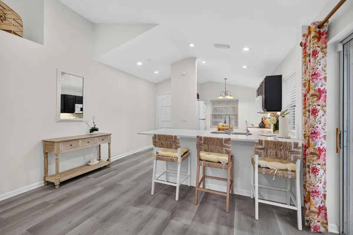 8-web-or-mls-5D1A0269 at 7 GOVERNORS Court, Palm Beach Gardens