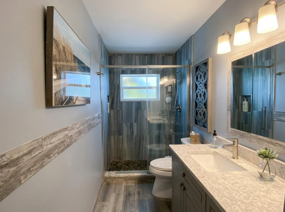 2638 Gately Dr - Bathroom 2 at 2638 GATELY Drive 111, West Palm Beach