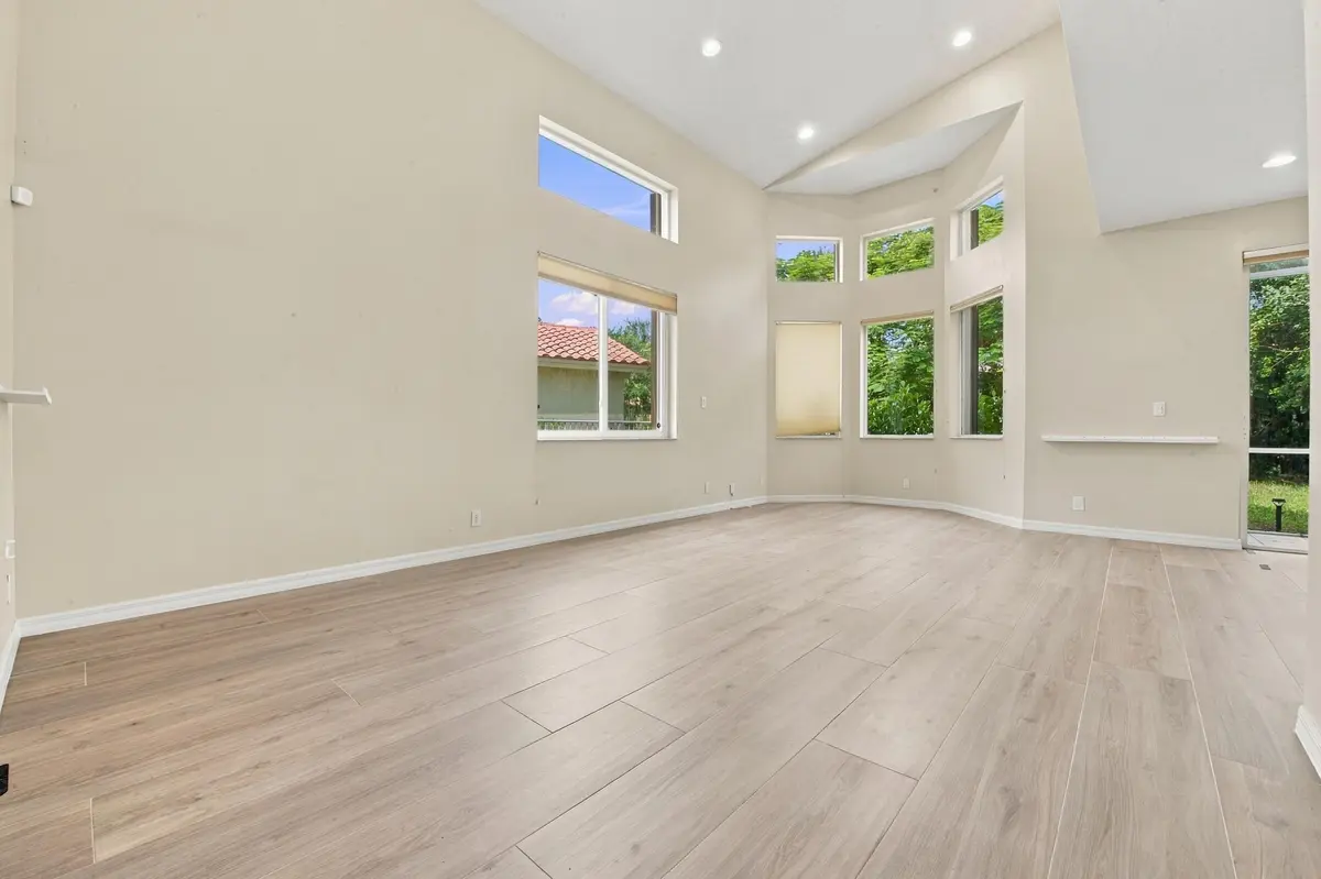 _dsc3271 at 5643 NW 125TH Avenue, Coral Springs