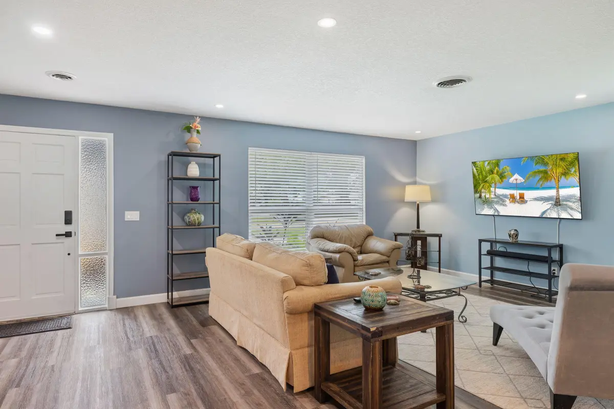 27-web-or-mls-0B2A8114 at 1270 42nd Avenue, Vero Beach