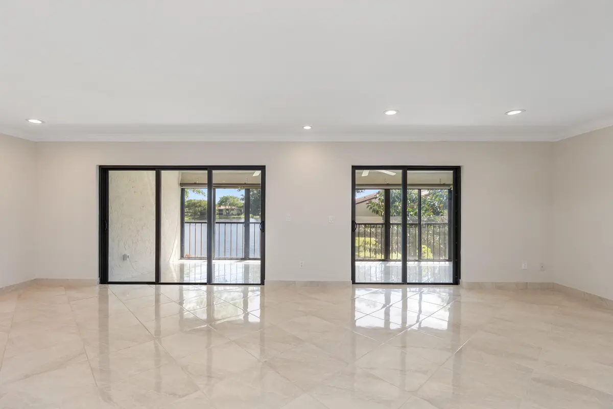 LIVING R/porcelaine tilesO at 21851 ARRIBA REAL L, Boca Raton