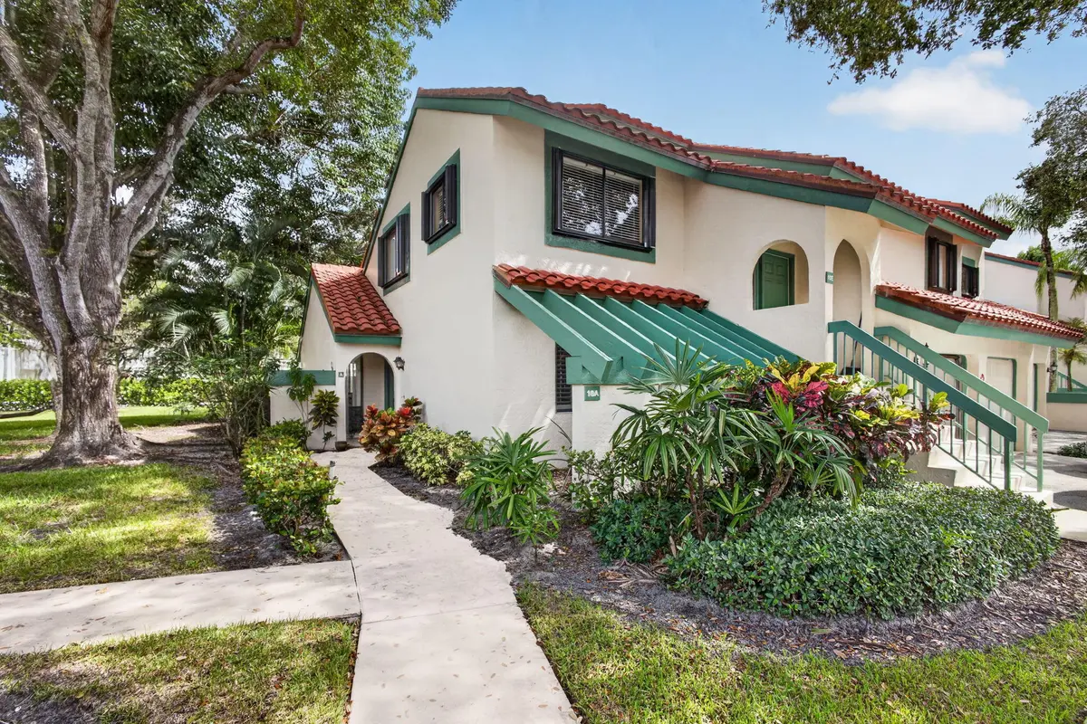 1-web-or-mls-5D1A6184 at 10 Lexington Lane A, Palm Beach Gardens