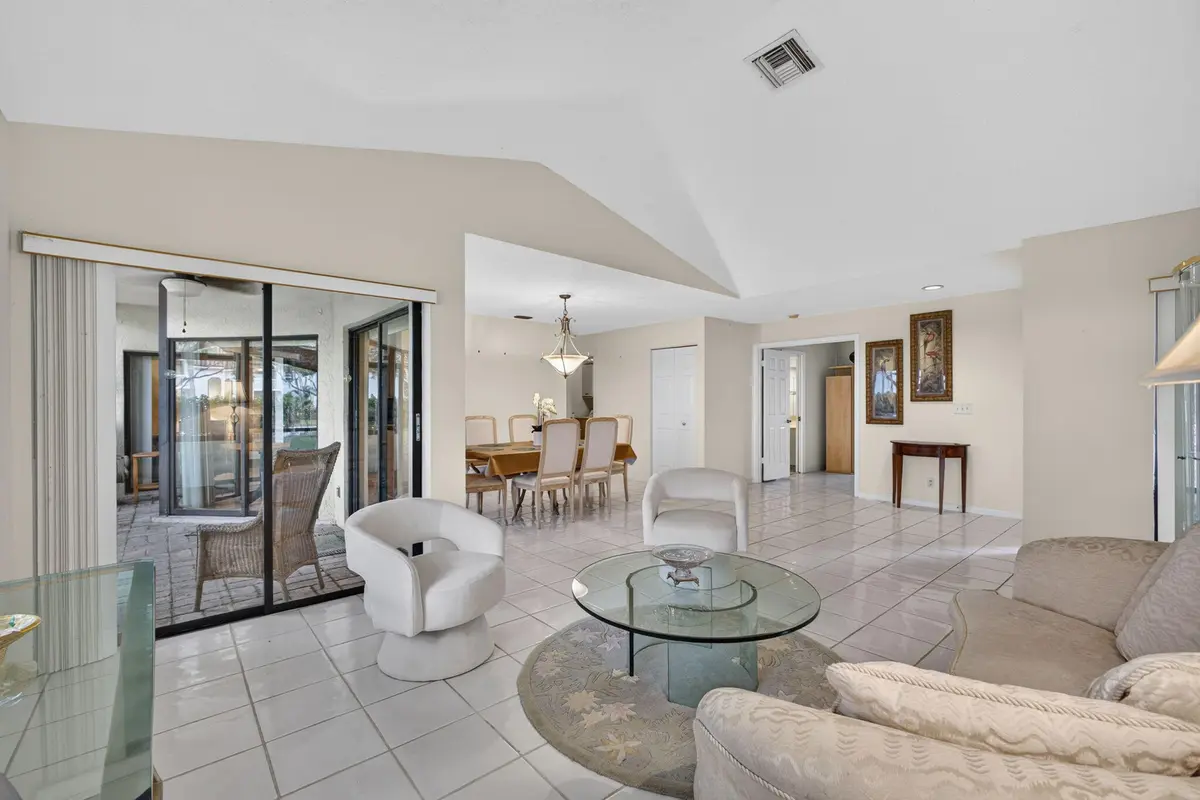 11-web-or-mls-5D1A6274 at 10 Lexington Lane A, Palm Beach Gardens