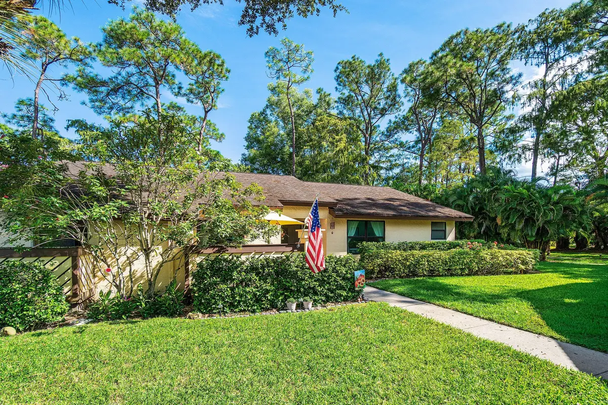 003-144KarandaCourt-RoyalPalmBeach-FL-33 at 144 Karanda Court, Royal Palm Beach