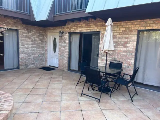 Courtyard at 1420 Ocean Way Drive 14d, Jupiter