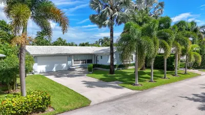 128 Vassar Drive, Lake Worth Beach – Single Family Residence for sale