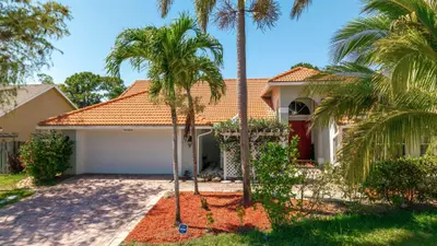 13525 BRIXHAM Street, Wellington – Single Family Residence for sale