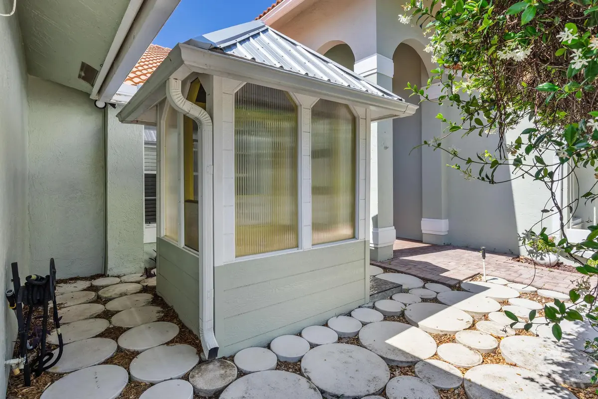 7K3A9122 at 13525 BRIXHAM Street, Wellington