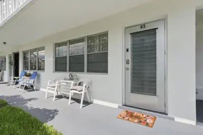 85 KINGSWOOD, West Palm Beach – Condominium for rent