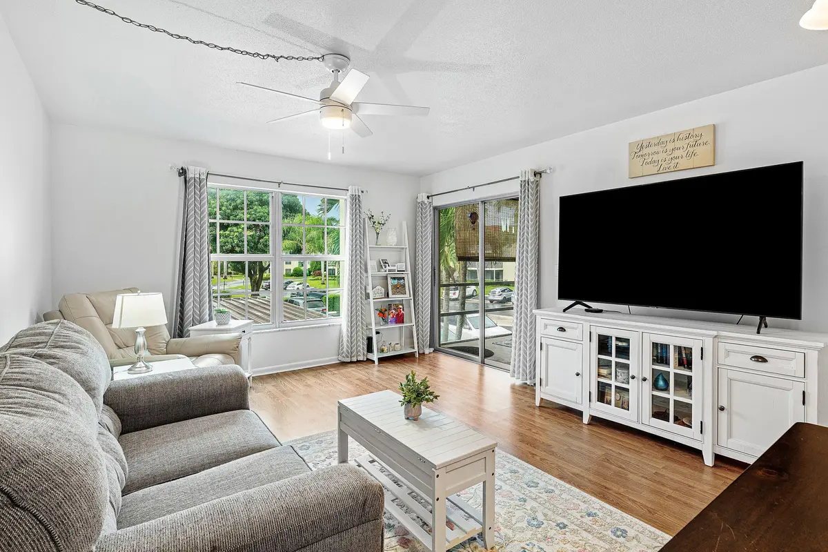 Great Room at 5510 TAMBERLANE Circle 247, Palm Beach Gardens
