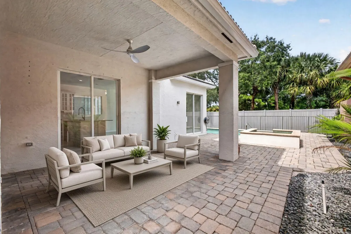 Covered Lanai / Staged at 207 ISLE VERDE Way, Palm Beach Gardens