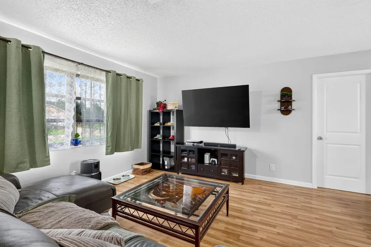 6-web-or-mls-5P1A5867 at 774 SE Elwood Avenue, Port St. Lucie