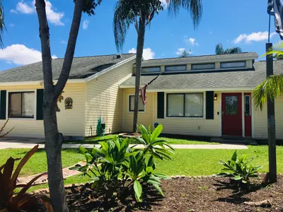 2385 SW Mountwell Street, Port St. Lucie – Single Family Residence for sale
