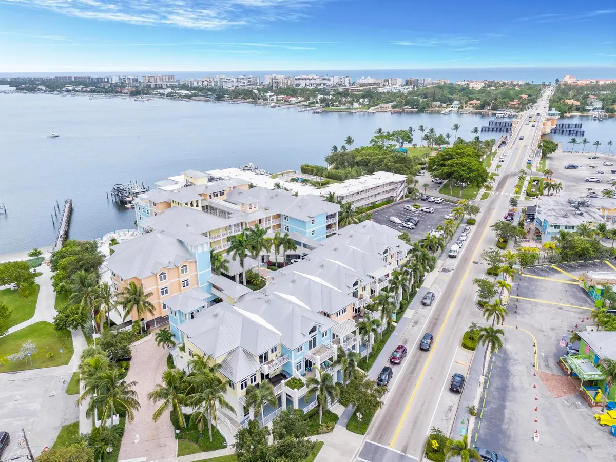 20240712140413005091000000-o at 309 E OCEAN Avenue 304, Lantana