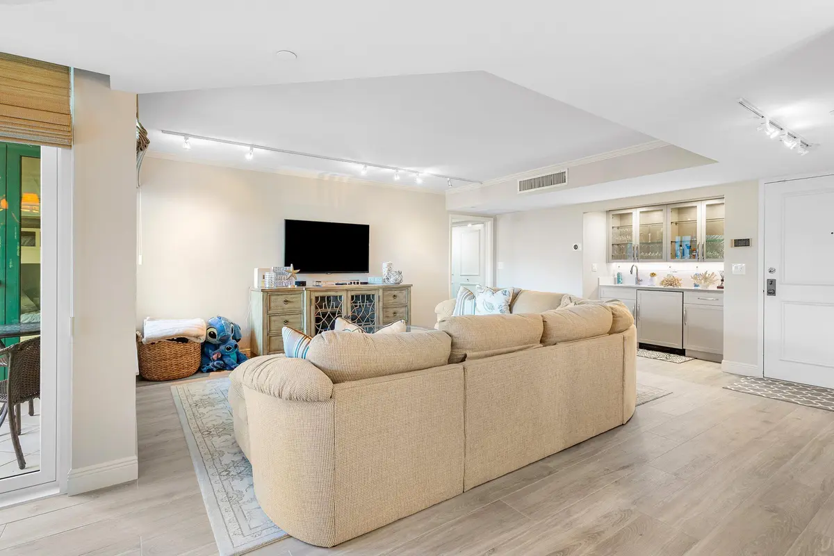 002-100Southeast5thAvenue-BocaRaton-FL-3 at 100 SE 5th Avenue 414, Boca Raton