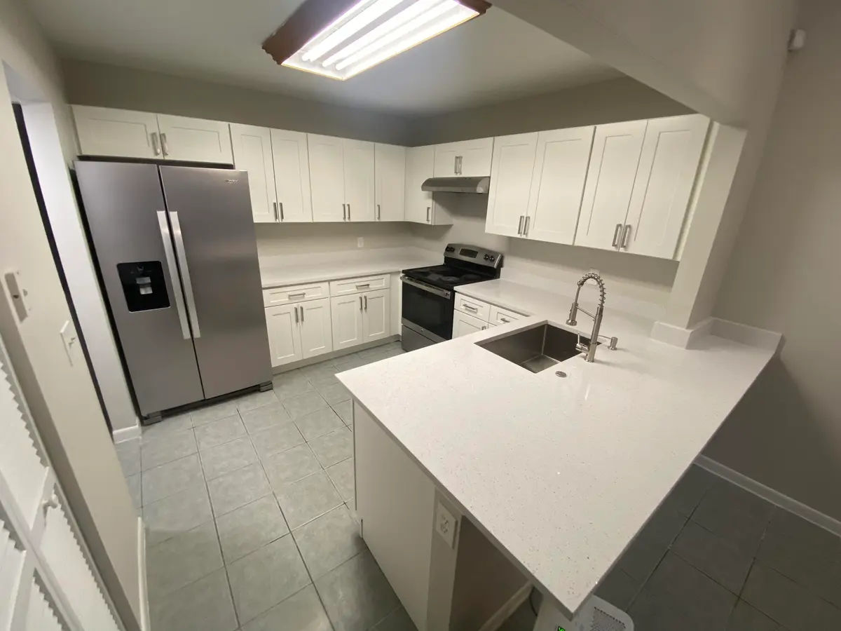 4144 kit at 4144 PALM BAY Circle B, West Palm Beach