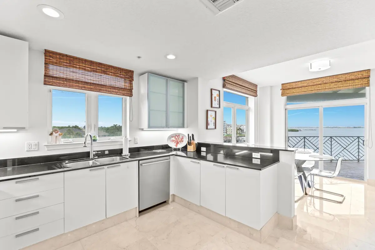 20240712140424088442000000-o at 309 E OCEAN Avenue 304, Lantana