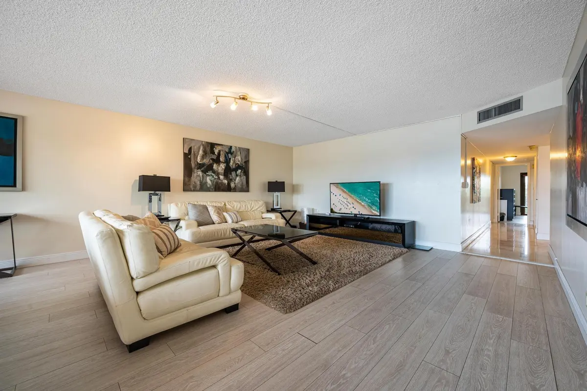 Photo 2 at 5100 N OCEAN Boulevard 316, Lauderdale-By-The-Sea