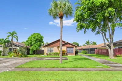 1671 Ferngran Avenue, West Palm Beach – Single Family Residence for sale