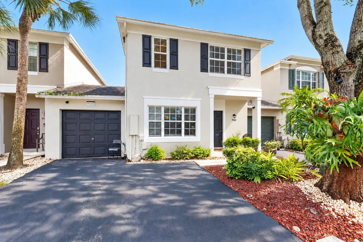 1-web-or-mls-8I8A9790_batchlook at 9440 E PLUM HARBOR Way, Tamarac
