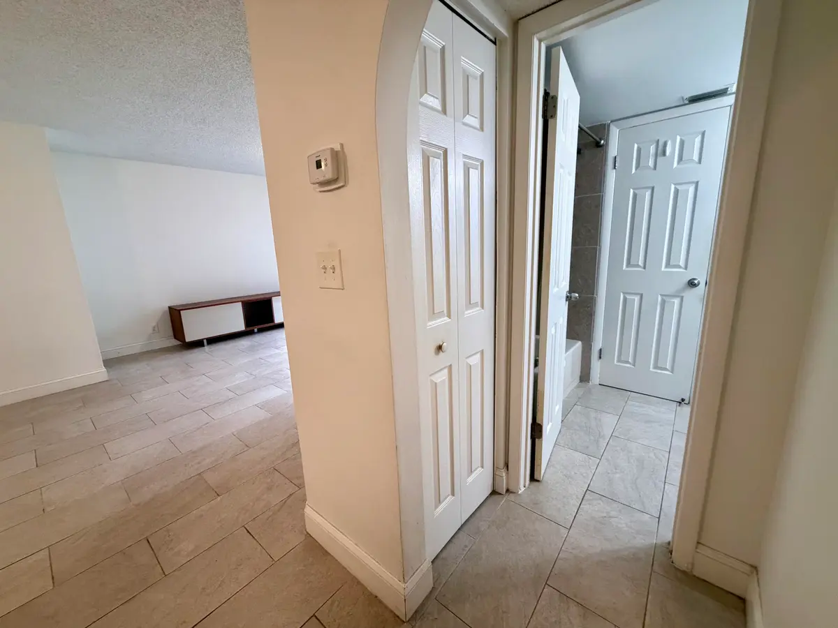 IMG_3592 at 10111 W SUNRISE Boulevard 104, Plantation