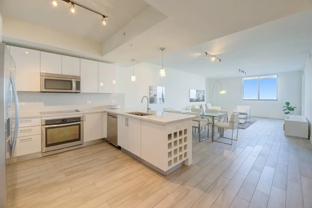 Photo 4 at 999 SW 1ST Avenue 2913, Miami