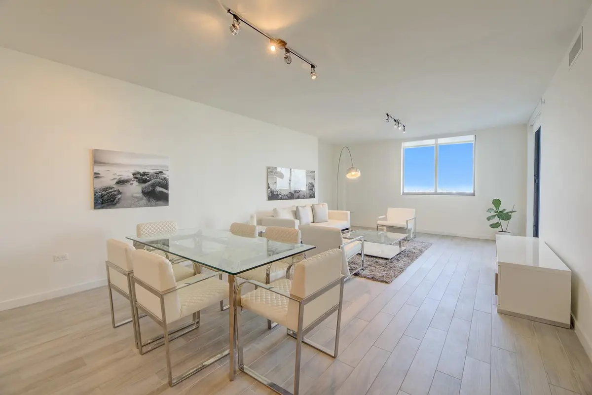 Photo 5 at 999 SW 1ST Avenue 2913, Miami