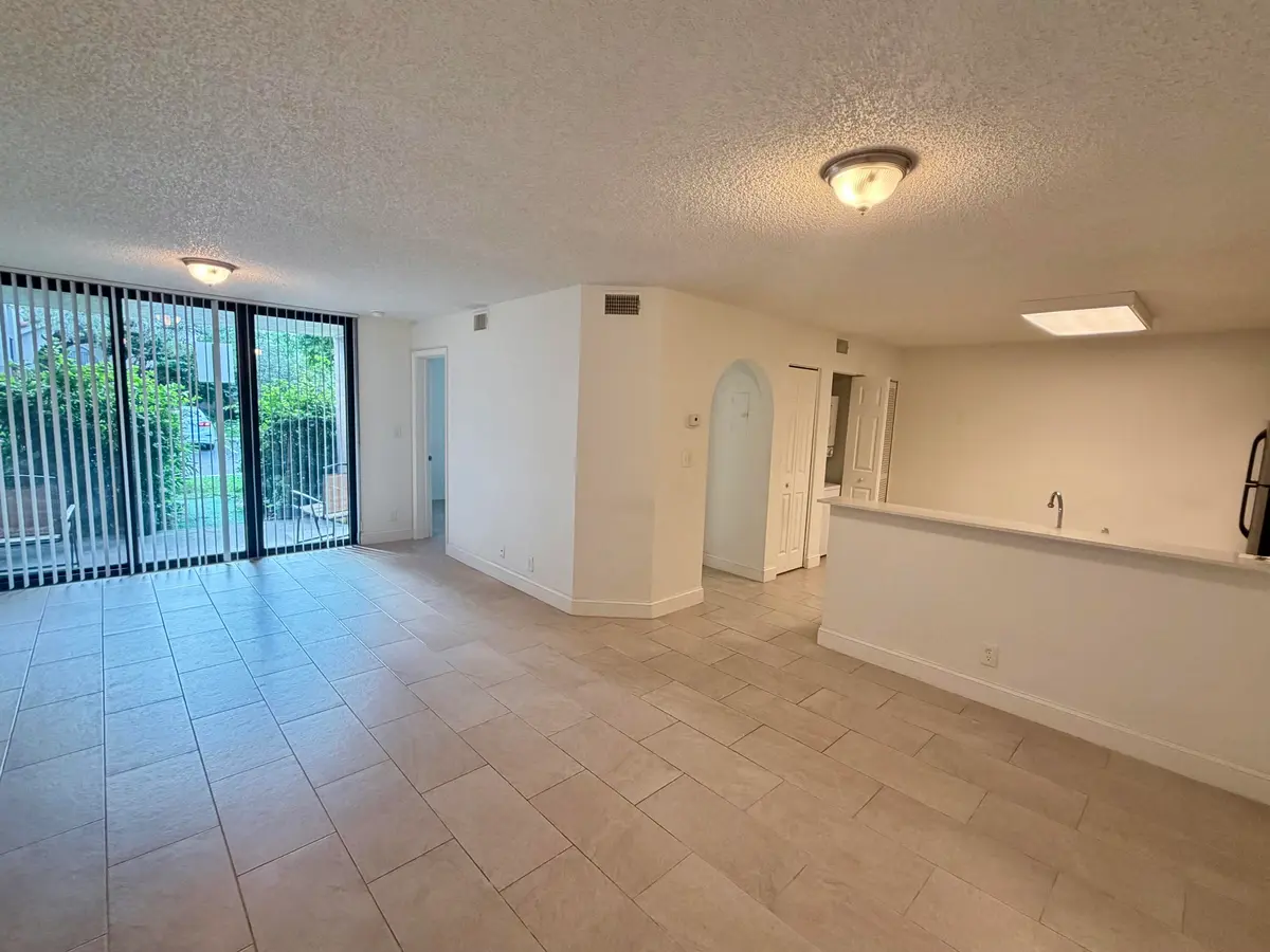 IMG_3585 at 10111 W SUNRISE Boulevard 104, Plantation