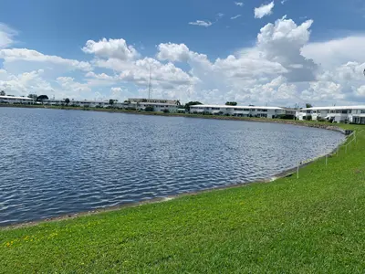 1114 Lake Terrace 211, Boynton Beach – Condominium for rent