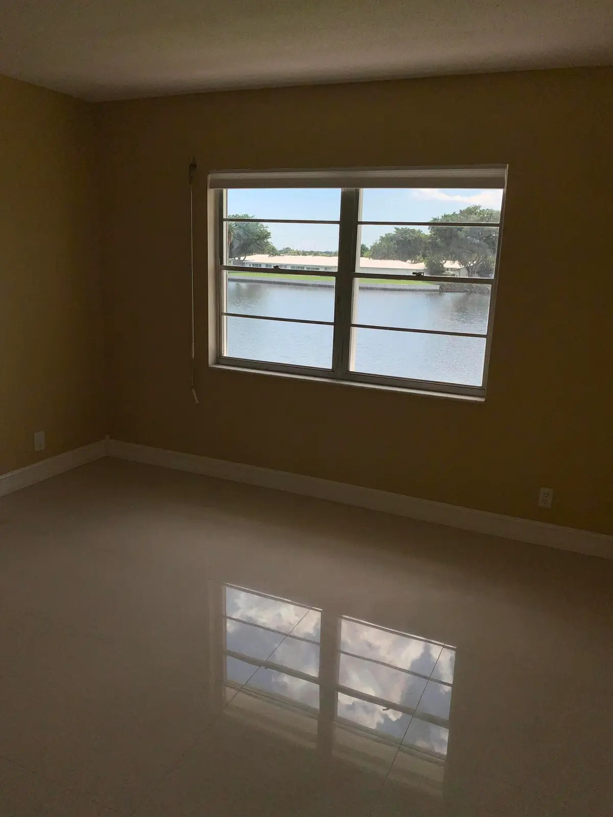 Master at 1114 Lake Terrace 211, Boynton Beach