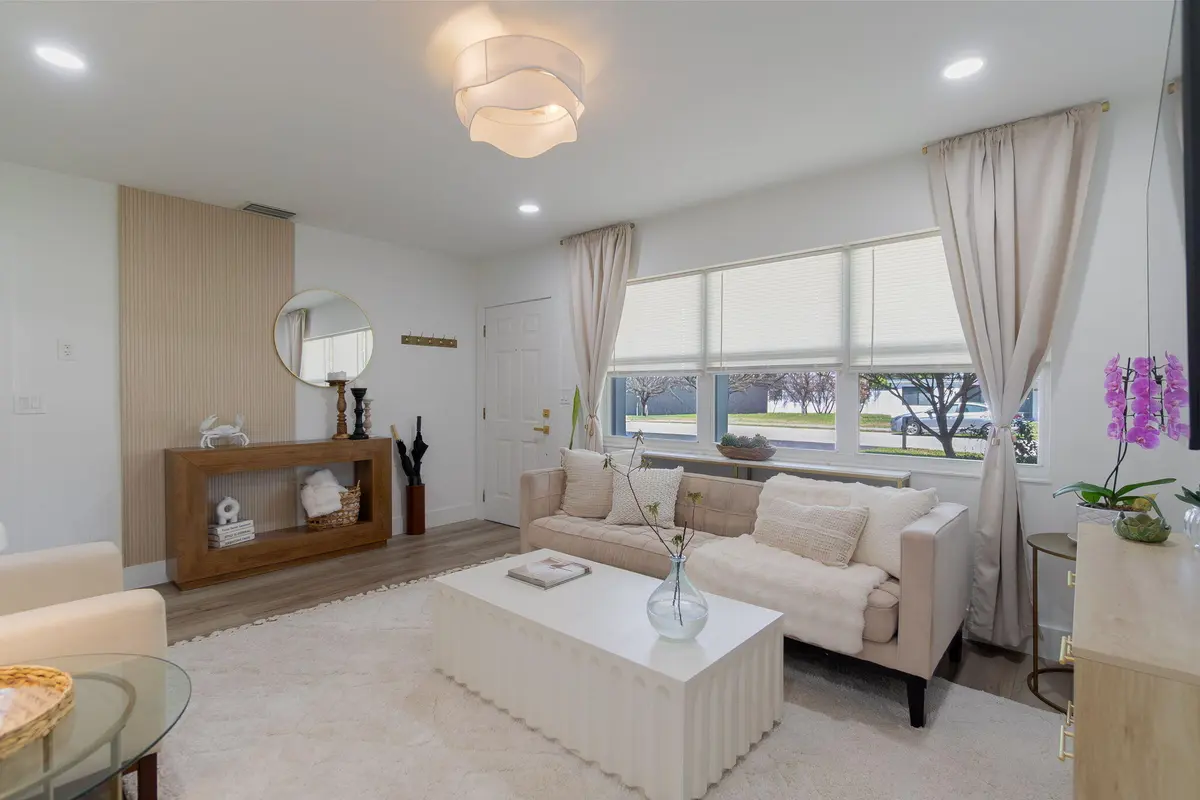 10-web-or-mls-DSC02351 at 246 NE 14th Street, Delray Beach