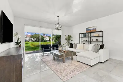 1086 WOODFIELD Road, Greenacres – Townhouse for sale