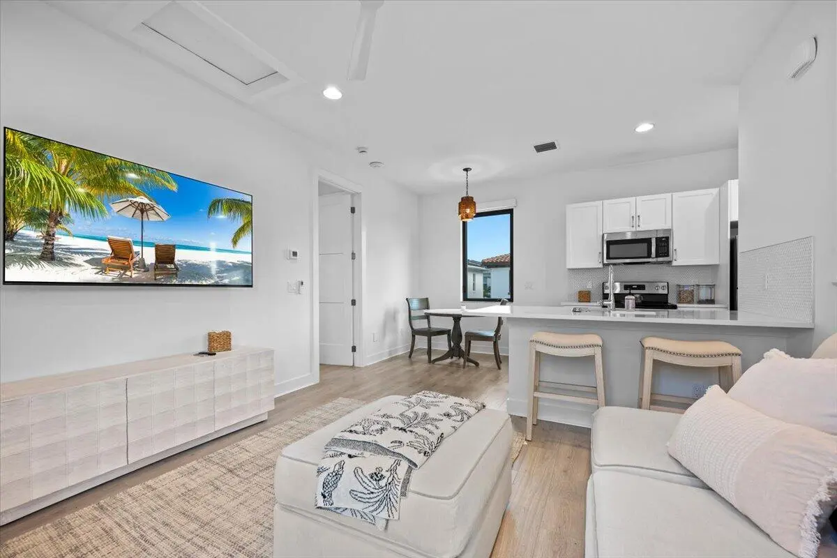 01-LUX_4959.jpg1 at 13100 Alton Road, Palm Beach Gardens