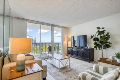 101 Briny Avenue 809, Pompano Beach – Condominium for rent