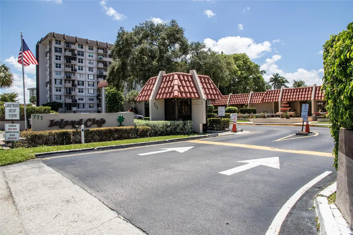 Photo 3 at 777 S FEDERAL Highway RP901, Pompano Beach