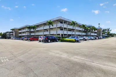 9872 MARINA Boulevard 1438, Boca Raton – Condominium for sale