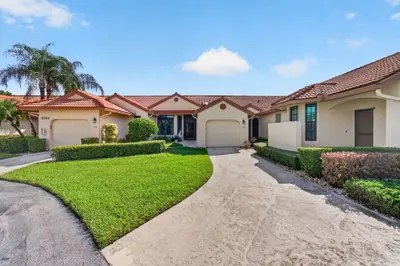 8284 WATERLINE Drive 105, Boynton Beach – Villa for sale