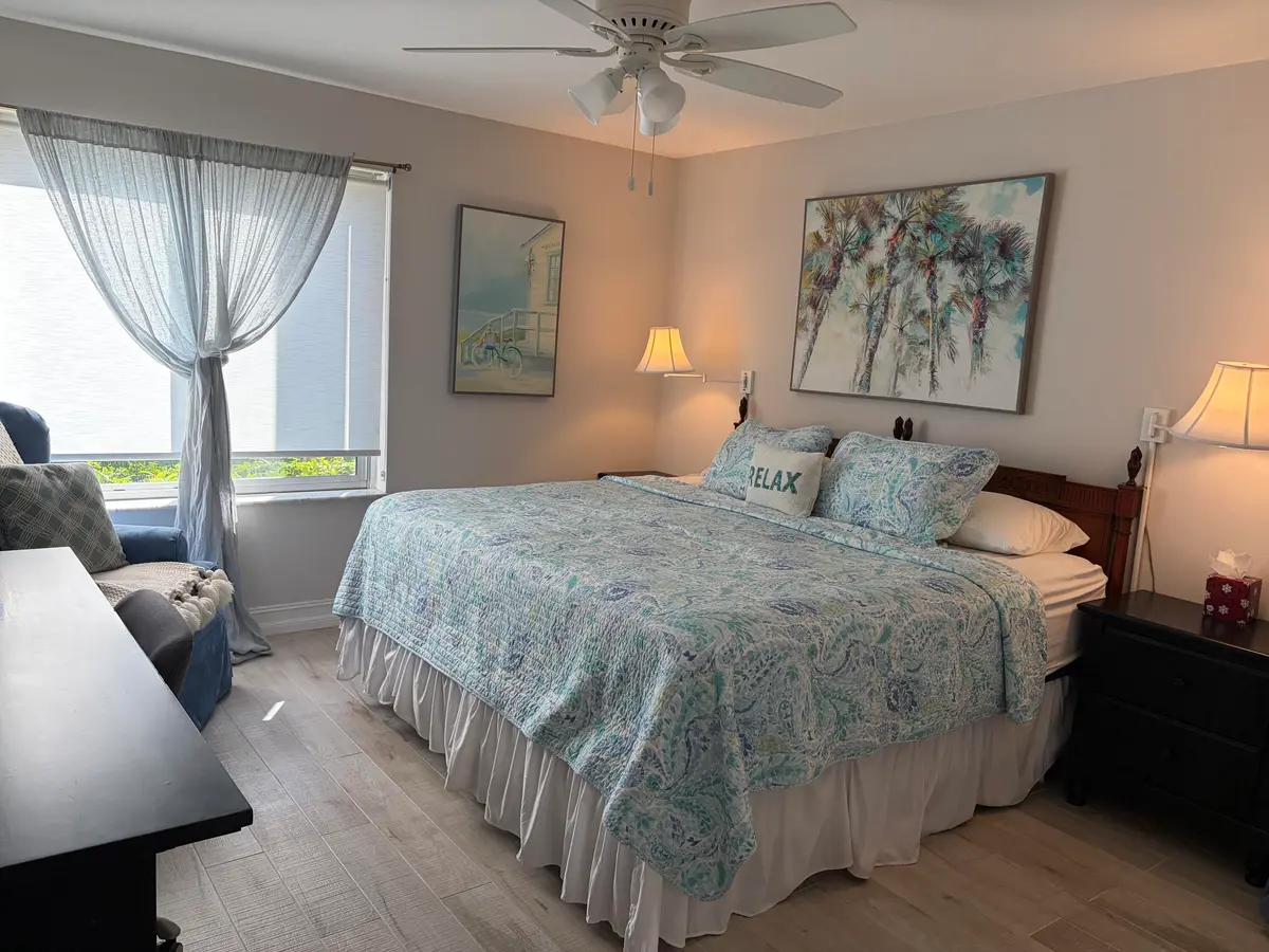 Guest Bedroom Longwood at 11811 Ave Of The PGA 3-1F, Palm Beach Gardens