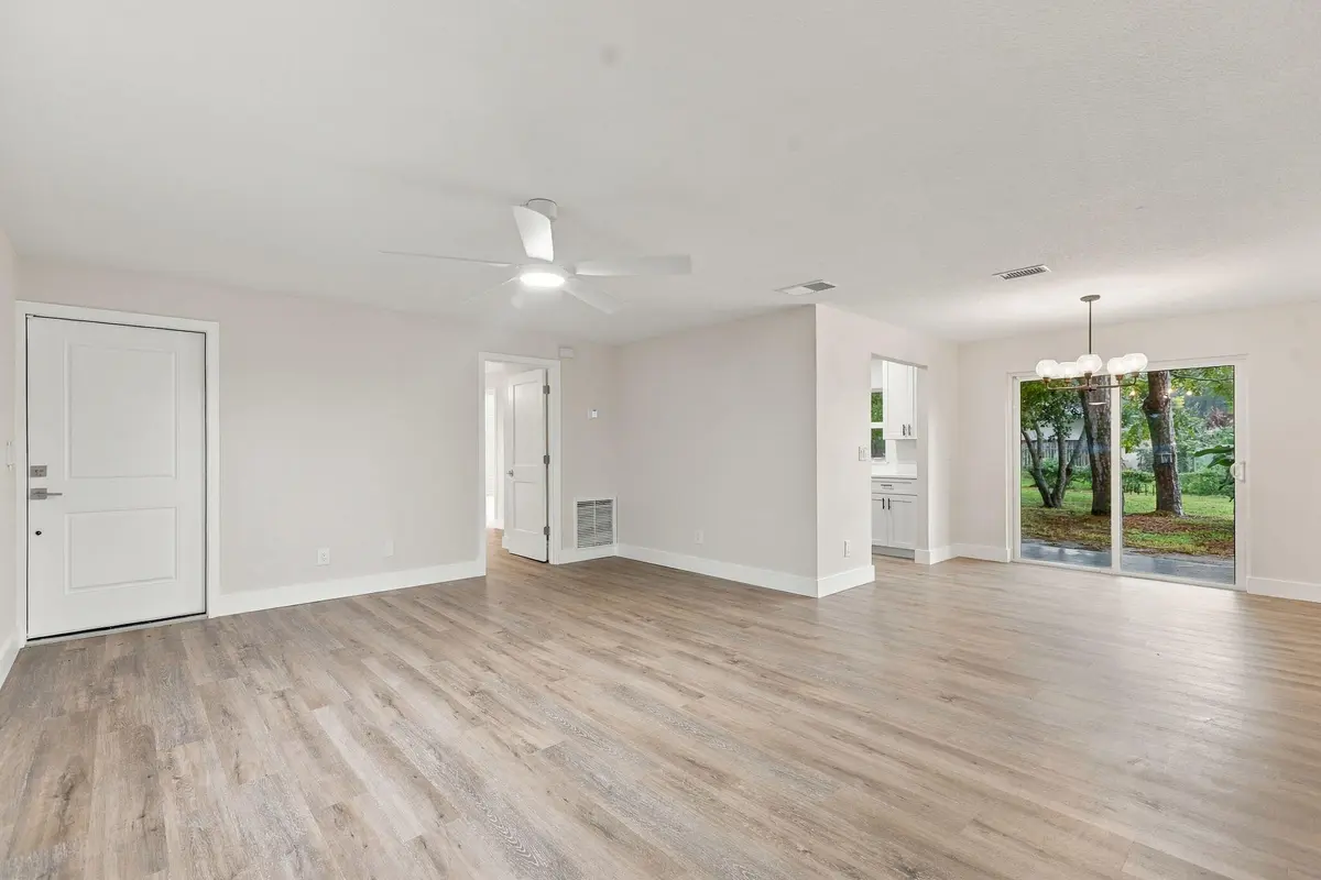 Living at 5701 MYRTLE Drive, Fort Pierce