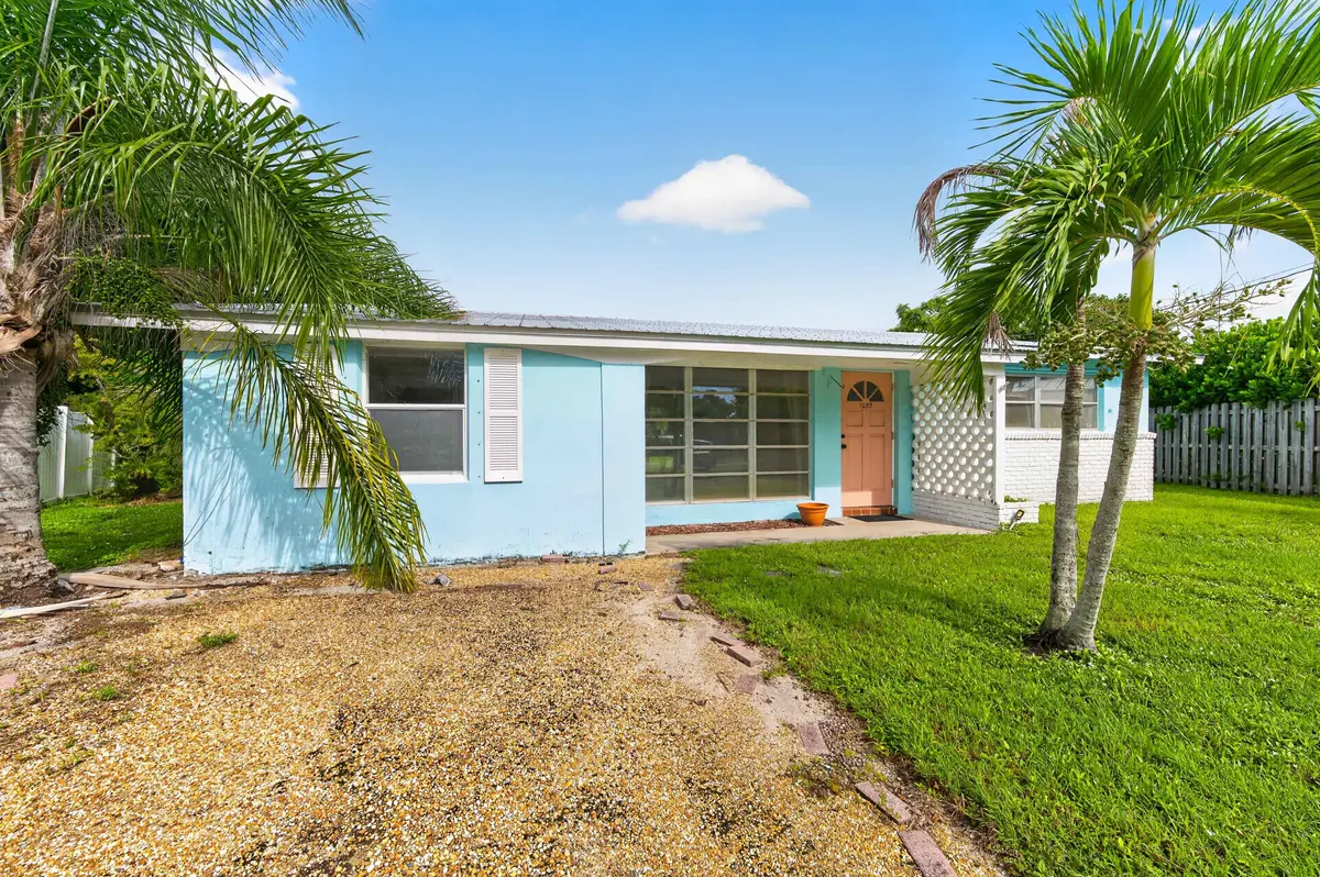 1053 front at 1053 NW TERRACE Road, Stuart
