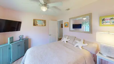 2537 SE Victory Avenue, Port St. Lucie – Single Family Residence for sale