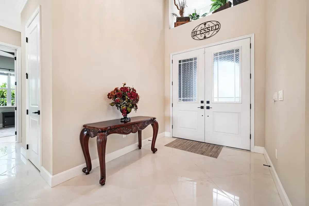 Foyer at 5176 Macoon Way, Westlake