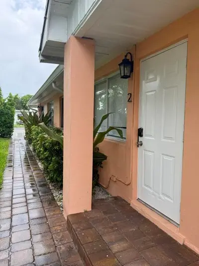 914 N J Street 2, Lake Worth Beach – Apartment for rent